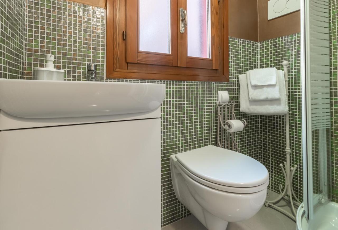 Ca' Falier Blue - 10 Min From Train And Bus Station Veneza Exterior foto